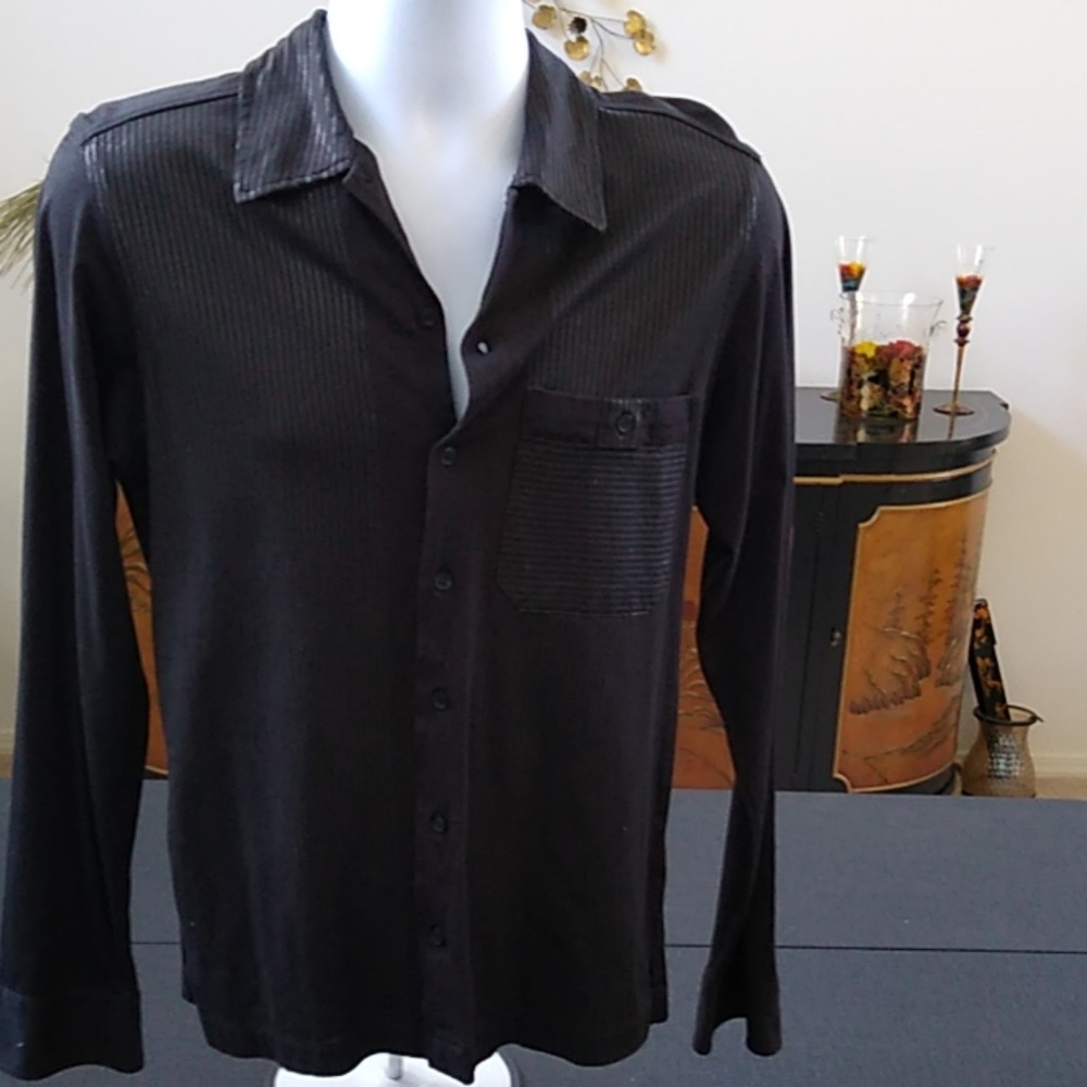 Black fitted stretch long sleeve shirt
